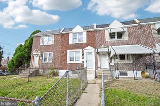 1302 WYCOMBE AVE, Darby, PA 19023