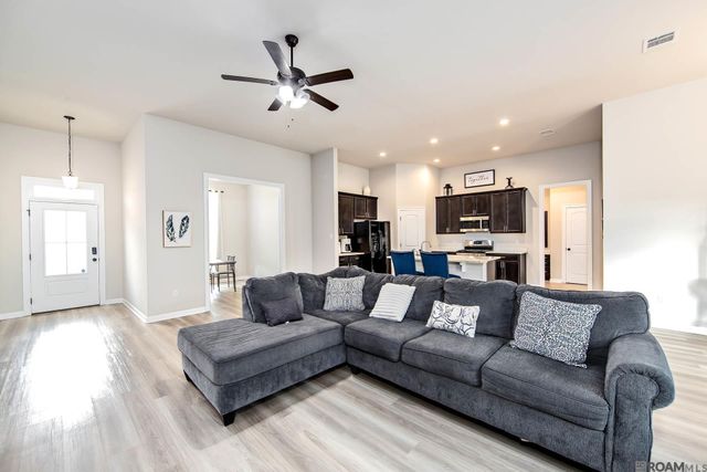 308 Carriage Way, Thibodaux, LA 70301