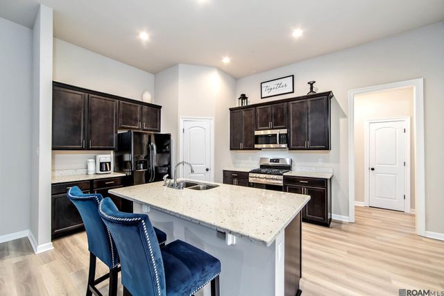 308 Carriage Way, Thibodaux, LA 70301