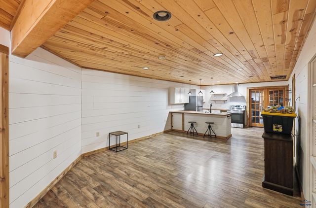 22790 NORRIS PEAK RD, Rapid City, SD 57702