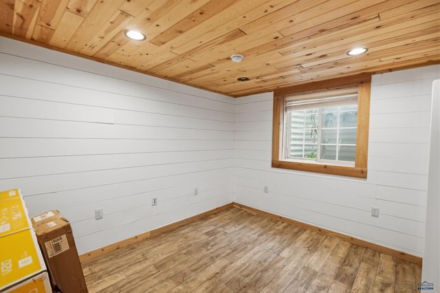 22790 NORRIS PEAK RD, Rapid City, SD 57702
