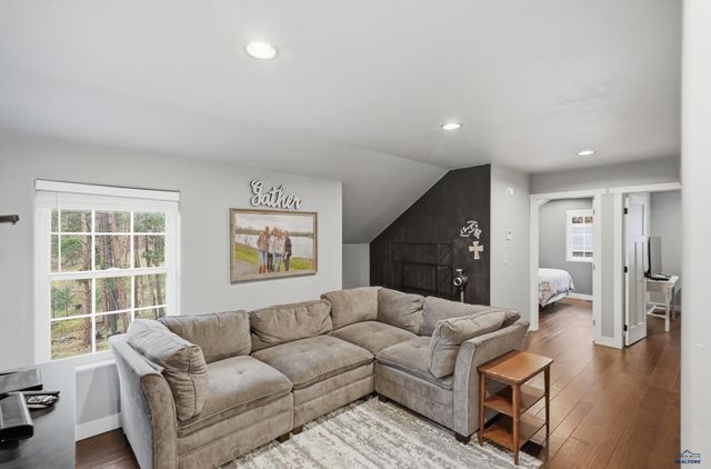 22790 NORRIS PEAK RD, Rapid City, SD 57702