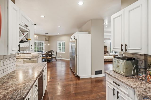 22790 NORRIS PEAK RD, Rapid City, SD 57702