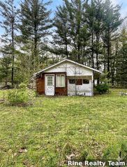10624 W 22 1/2 Road, Springville Twp, MI 49668