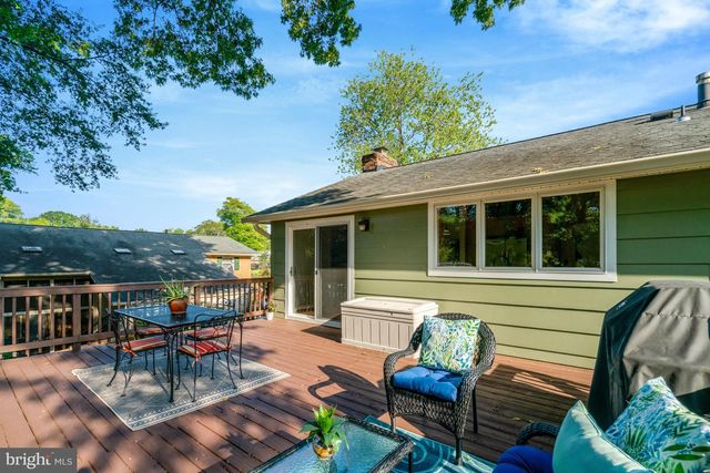2421 STIRRUP LN, Alexandria, VA 22308