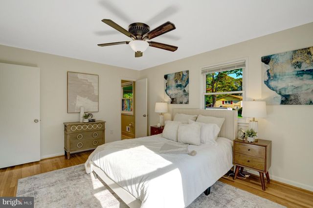 2421 STIRRUP LN, Alexandria, VA 22308
