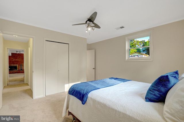2421 STIRRUP LN, Alexandria, VA 22308