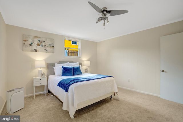 2421 STIRRUP LN, Alexandria, VA 22308
