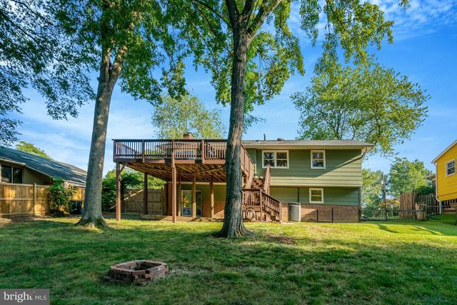 2421 STIRRUP LN, Alexandria, VA 22308