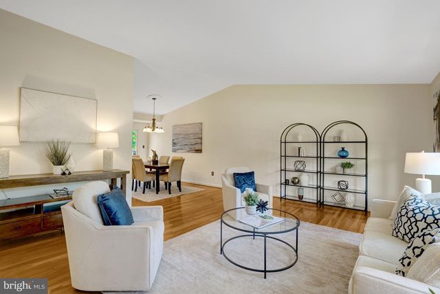2421 STIRRUP LN, Alexandria, VA 22308