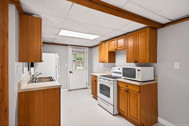 199 LAKESHORE DR S, Bandera, TX 78003
