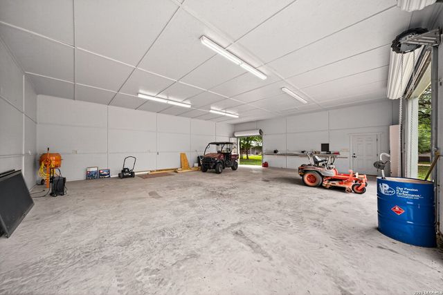199 LAKESHORE DR S, Bandera, TX 78003