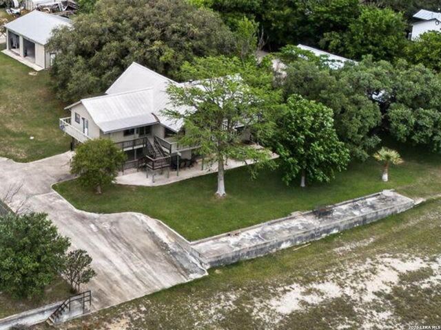 199 LAKESHORE DR S, Bandera, TX 78003