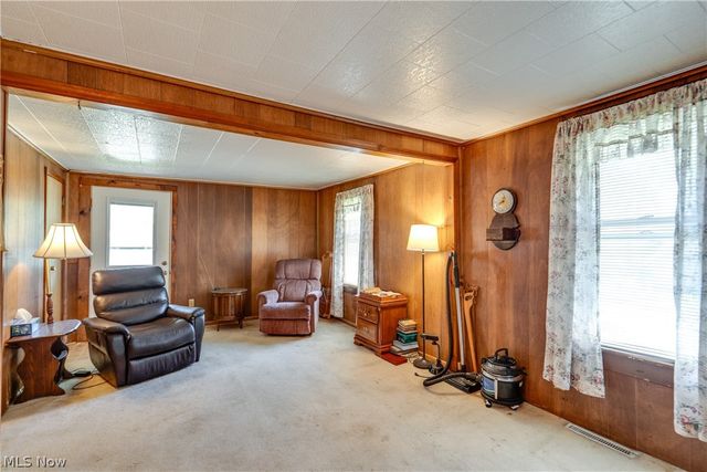 3797 Harper Avenue, Barberton, OH 44203