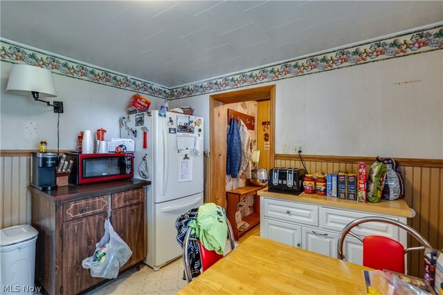 3797 Harper Avenue, Barberton, OH 44203