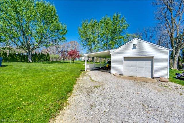 3797 Harper Avenue, Barberton, OH 44203