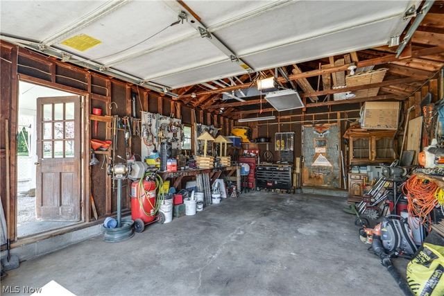 3797 Harper Avenue, Barberton, OH 44203