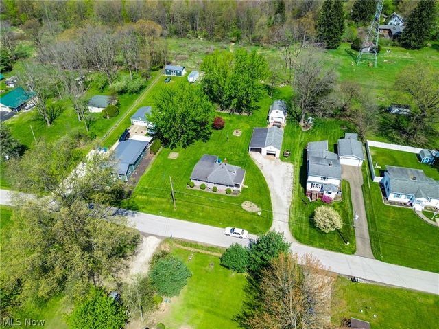 3797 Harper Avenue, Barberton, OH 44203