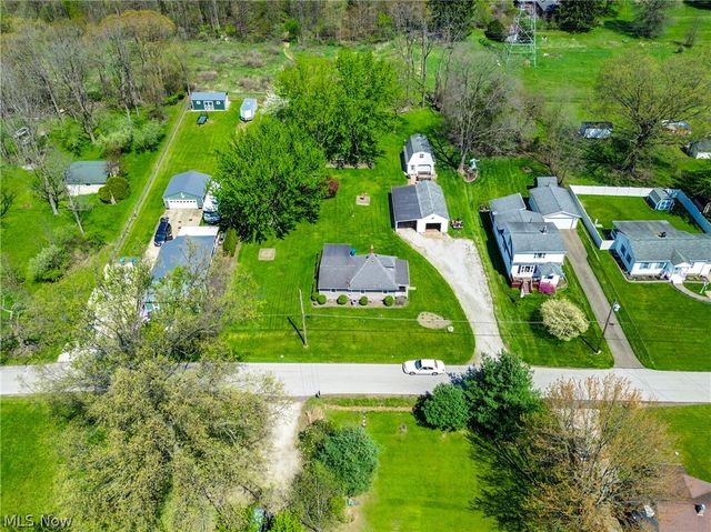 3797 Harper Avenue, Barberton, OH 44203