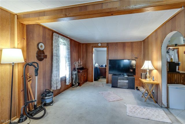 3797 Harper Avenue, Barberton, OH 44203