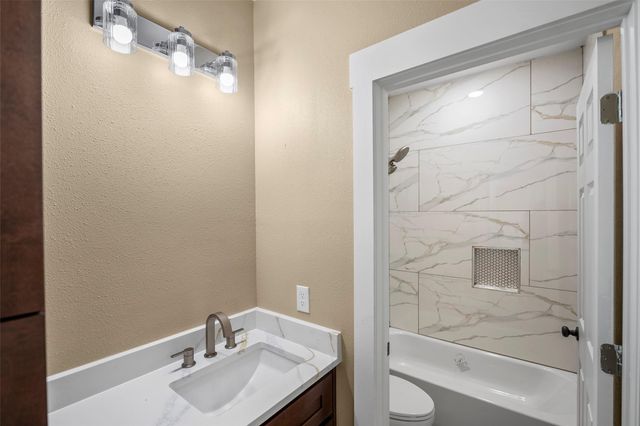 24630 Cavan Street, Hempstead, TX 77445