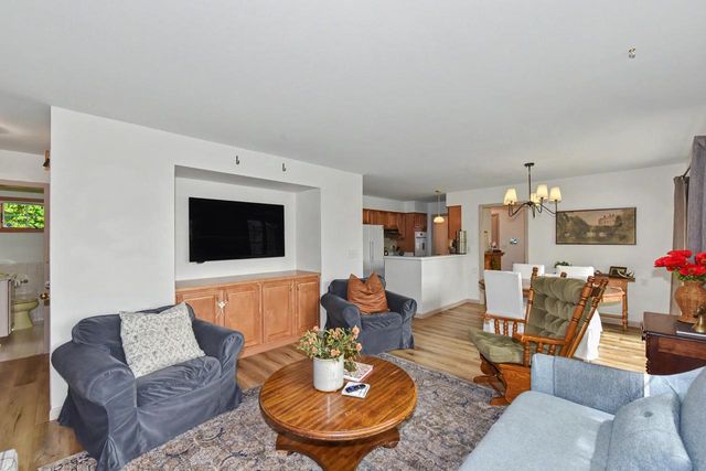 1168 W Bluestem COURT, Elkhorn, WI 53121
