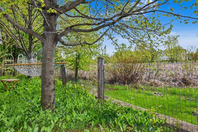 1168 W Bluestem COURT, Elkhorn, WI 53121