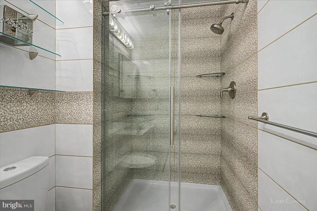 496 REVERE DR, Southampton, PA 18966