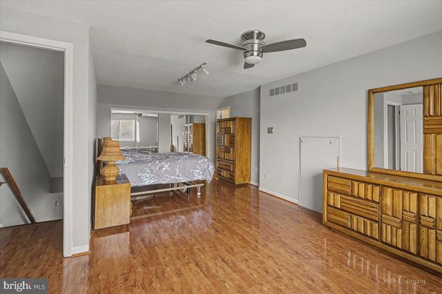 496 REVERE DR, Southampton, PA 18966