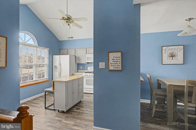 496 REVERE DR, Southampton, PA 18966