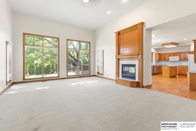 2106 S 185th Street, Omaha, NE 68130