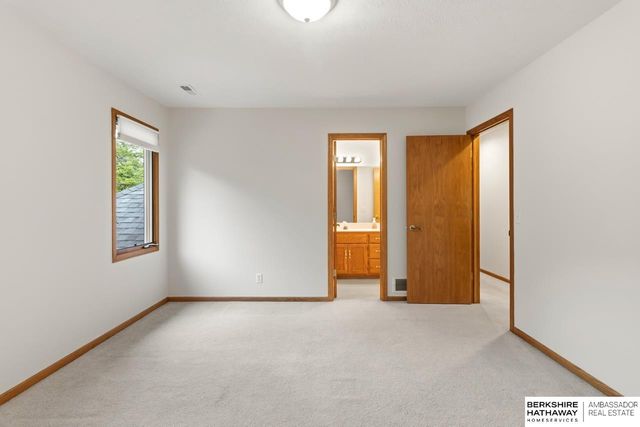 2106 S 185th Street, Omaha, NE 68130