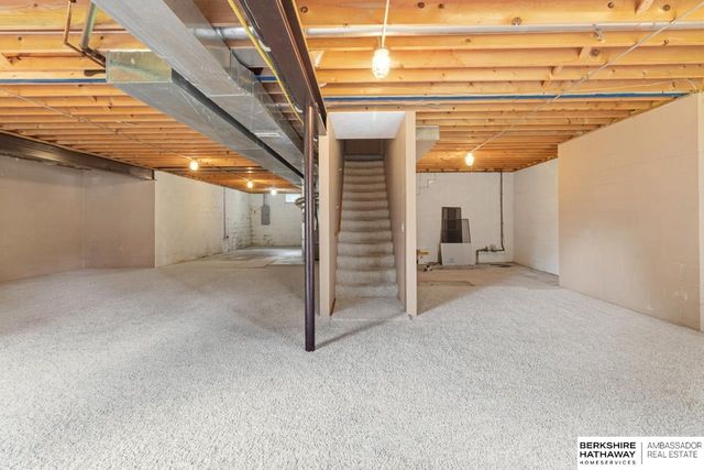 2106 S 185th Street, Omaha, NE 68130