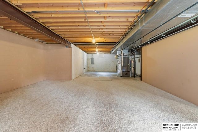 2106 S 185th Street, Omaha, NE 68130