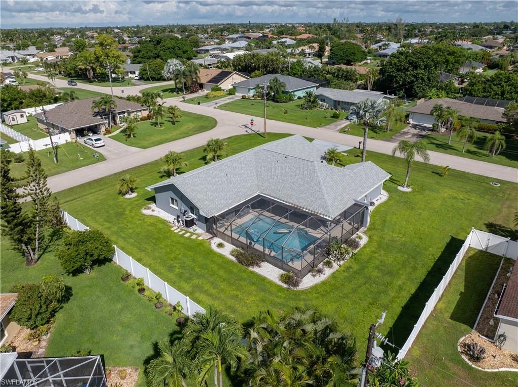 514 SE 34th TER, CAPE CORAL, FL 33904 — photo 3