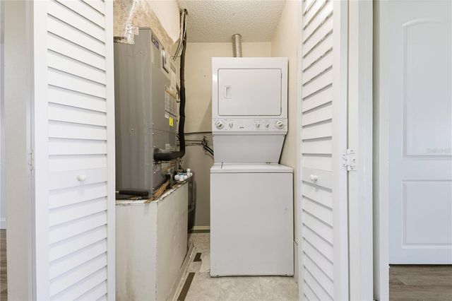 2486 ENTERPRISE ROAD 3, Clearwater, FL 33763