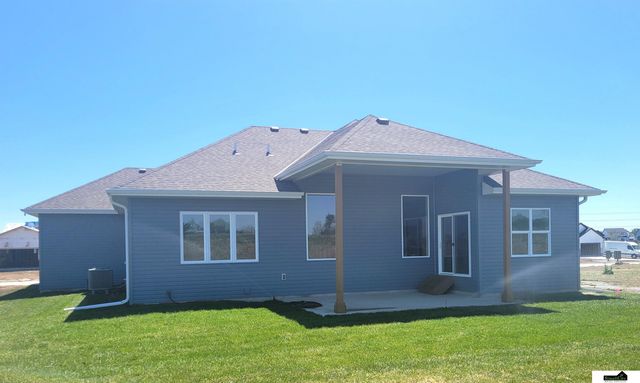 926 W El Alameda Street, Lincoln, NE 68523