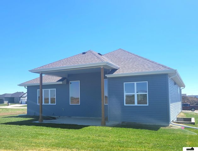926 W El Alameda Street, Lincoln, NE 68523