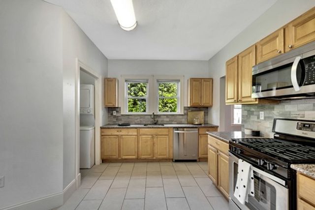 79 Flint 2, Somerville, MA 02155