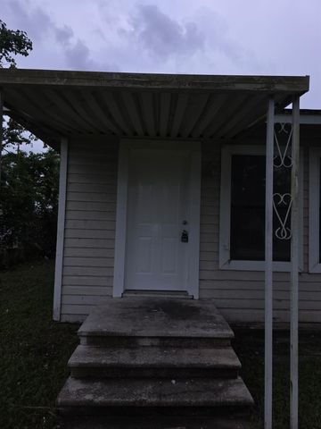 242 Bolden Street, Houston, TX 77029