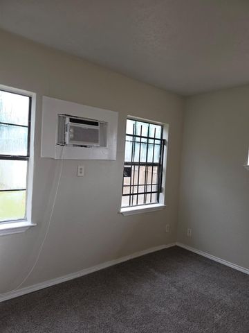 242 Bolden Street, Houston, TX 77029