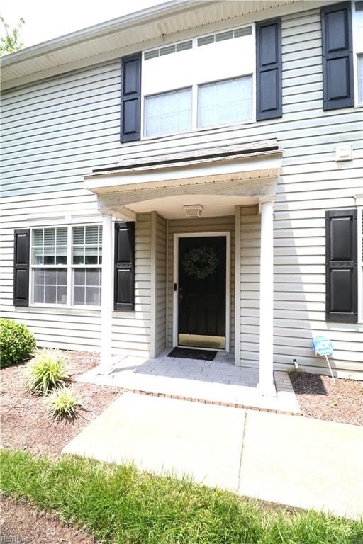 2004 Sawgrass LN, Portsmouth, VA 23703