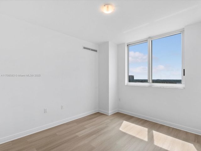 1745 E Hallandale Beach Blvd 2007W, Hallandale Beach, FL 33009