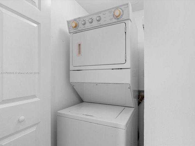 1745 E Hallandale Beach Blvd 2007W, Hallandale Beach, FL 33009