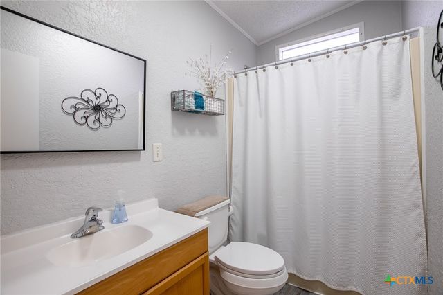 64 Colake Drive, Victoria, TX 77905