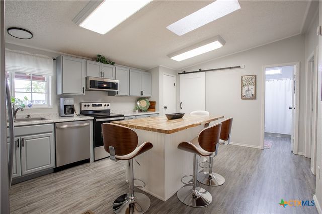 64 Colake Drive, Victoria, TX 77905