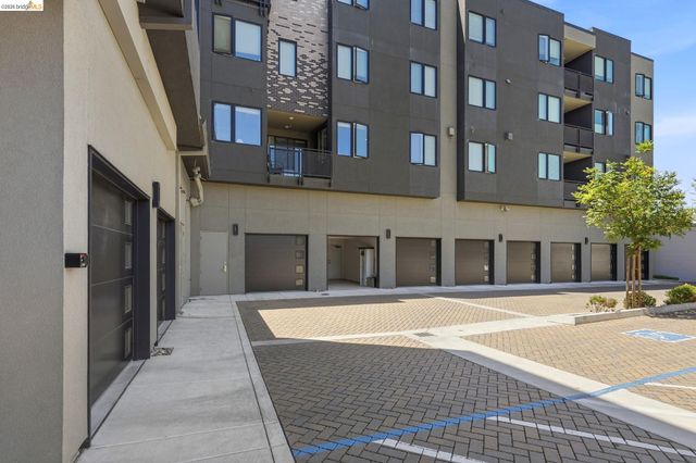 10300 San Pablo Ave 103, El Cerrito, CA 94530
