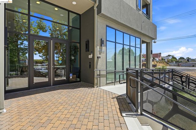 10300 San Pablo Ave 103, El Cerrito, CA 94530