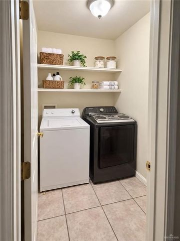 5861 W Mile 8 Street, Mission, TX 78573