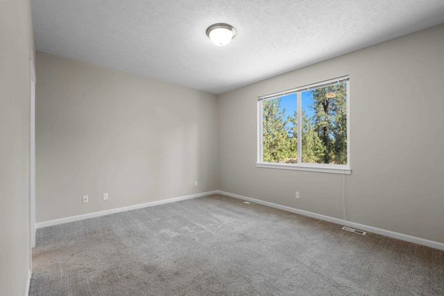 2905 S Custer Ln, Spokane, WA 99223